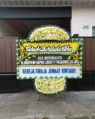 Papan Bunga Duka di Seririt